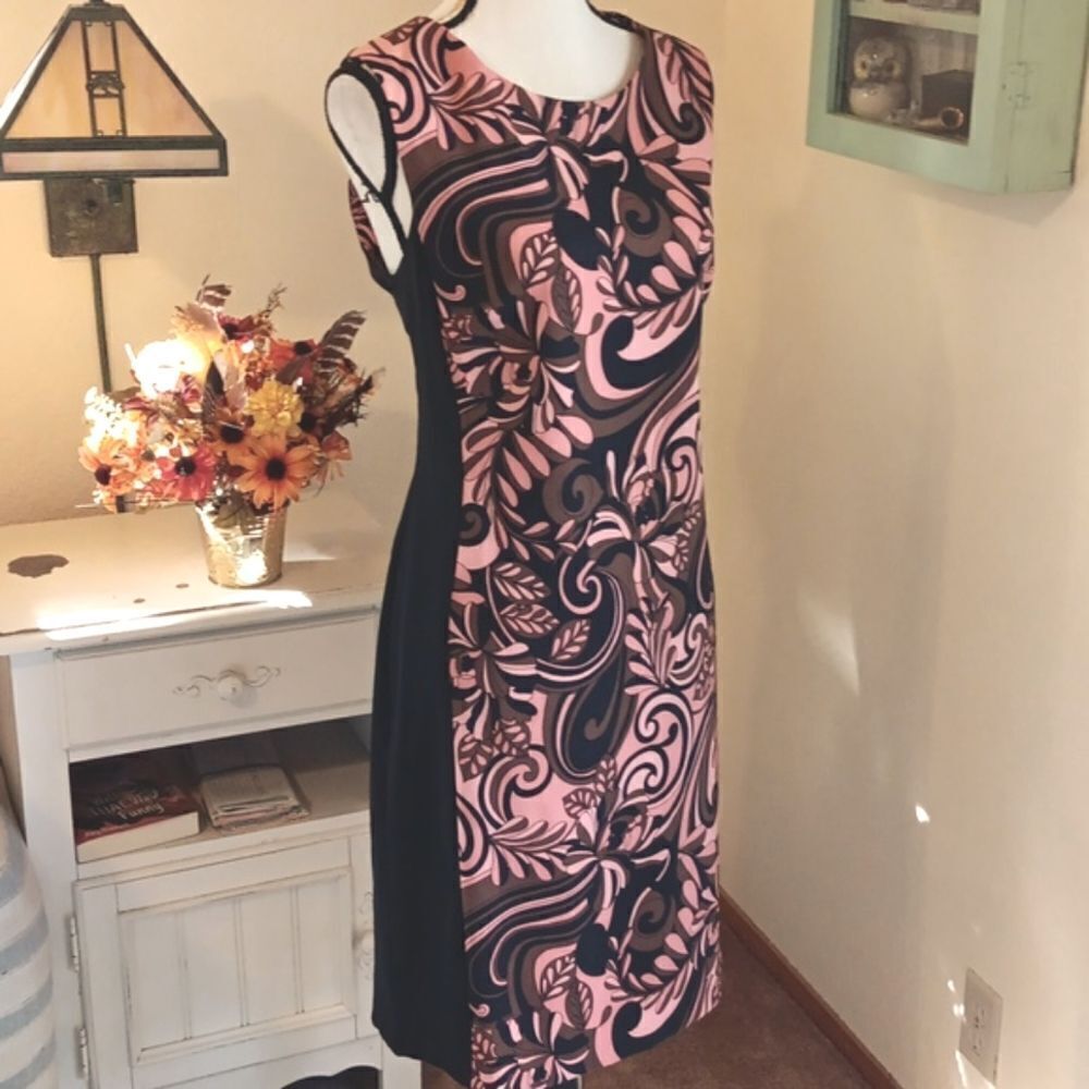 Connected Colorblock Dress - Picture 3 of 10